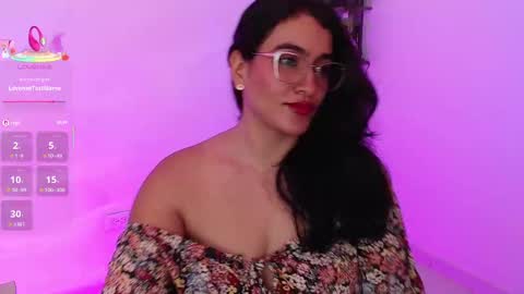 Snapshot of isabella_aristi03 chatting on September 20, 3:40 am isabella_aristi03 online show from September 20, 3:40 am