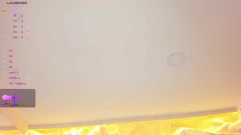 Snapshot of isabella_daniell chatting on February 20, 6:19 am Isa online show from February 20, 6:19 am