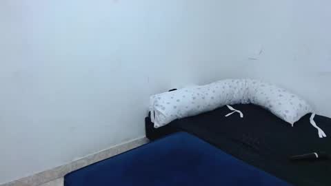  estefania online show from March 4, 2:01 pm