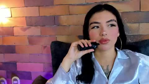Snapshot of isabella_hv chatting on April 21, 4:01 pm ISABELLA online show from April 21, 4:01 pm
