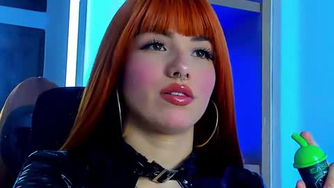 Snapshot of isabella_hv chatting on April 30, 9:19 pm ISABELLA online show from April 30, 9:19 pm