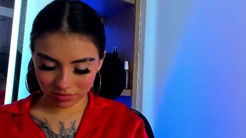 ISABELLA online show from June 26, 6:45 pm