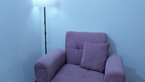 Snapshot of isabella_jones9 chatting on October 3, 11:57 pm ISABELLA online show from October 3, 11:57 pm