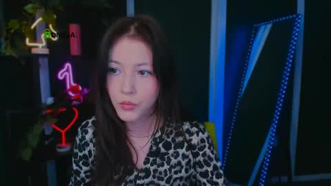 isabella misis online show from May 9, 9:25 am