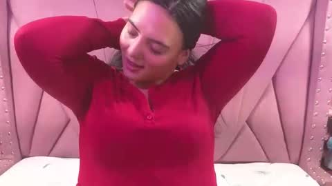 Isabella online show from May 21, 3:35 am