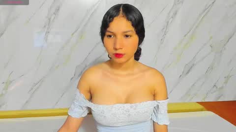 Snapshot of isabella_motero chatting on October 21, 12:50 pm isabella_motero online show from October 21, 12:50 pm