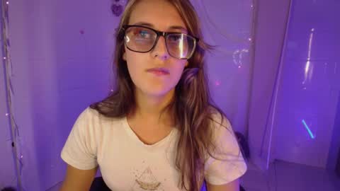 Snapshot of isabella_rross chatting on September 27, 12:26 am Isabella Rros online show from September 27, 12:26 am