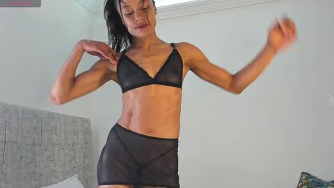 Isabella online show from November 14, 12:20 am