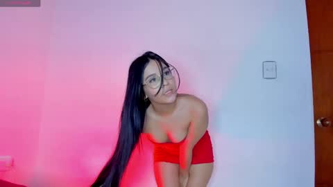 isabelladol online show from May 1, 1:26 pm