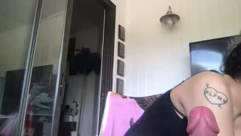 isabellaelizabeth online show from March 31, 5:13 pm