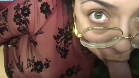 Snapshot of isabellaelizabeth chatting on April 21, 10:12 pm isabellaelizabeth online show from April 21, 10:12 pm