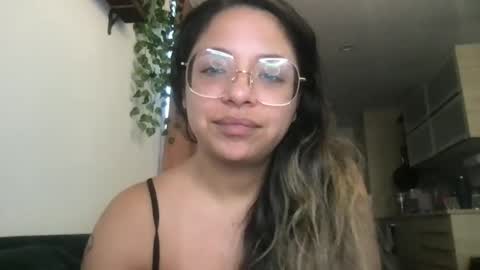 Snapshot of isabellaelizabeth chatting on July 11, 5:59 pm isabellaelizabeth online show from July 11, 5:59 pm