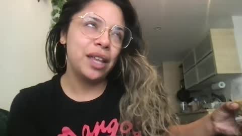 Snapshot of isabellaelizabeth chatting on July 27, 9:11 pm isabellaelizabeth online show from July 27, 9:11 pm