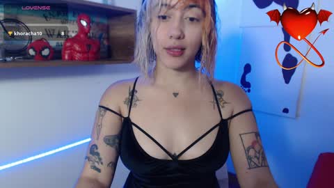 Snapshot of isabellakoff chatting on February 8, 12:06 pm Tati - online show from February 8, 12:06 pm