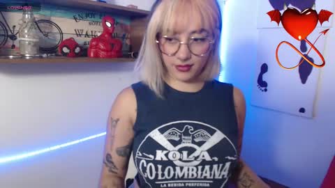 Snapshot of isabellakoff chatting on February 11, 11:32 am Tati - online show from February 11, 11:32 am