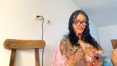 Snapshot of isabellakoffs chatting on January 24, 5:31 am Isabella.. back again online show from January 24, 5:31 am