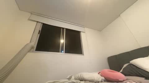 Isabella.. back again  online show from April 18, 4:05 am