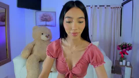 Snapshot of isabellalux_ chatting on February 18, 12:56 pm ISABELLA online show from February 18, 12:56 pm