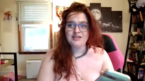 Snapshot of isabellamariedarcy chatting on November 10, 8:52 pm isabellamariedarcy online show from November 10, 8:52 pm
