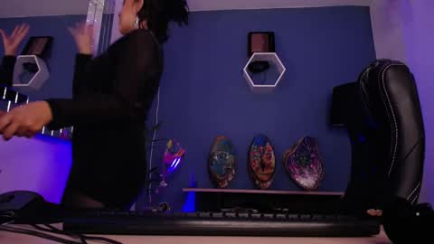 Snapshot of isabellamontier chatting on March 9, 1:46 am Isabella Montier online show from March 9, 1:46 am