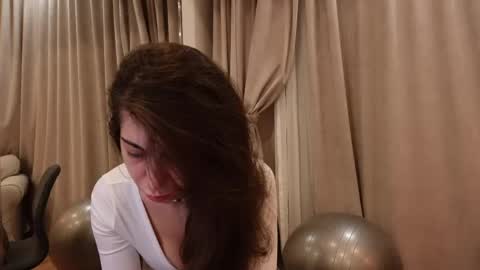 Snapshot of isabellamyst chatting on May 6, 8:25 pm IsabellaMyst online show from May 6, 8:25 pm