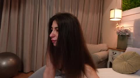 Snapshot of isabellamyst chatting on May 22, 8:03 pm IsabellaMyst online show from May 22, 8:03 pm