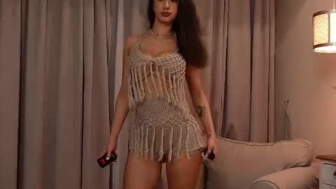 Snapshot of isabellamyst chatting on June 10, 9:46 pm IsabellaMyst online show from June 10, 9:46 pm