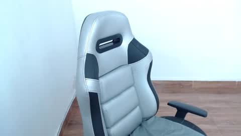 Snapshot of isabellaobregon2 chatting on February 17, 3:51 pm Isa online show from February 17, 3:51 pm