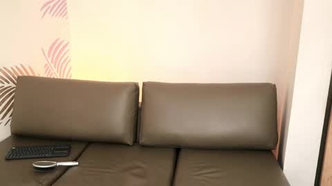   online show from April 14, 12:55 pm