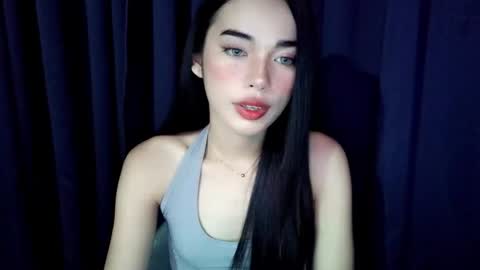 Snapshot of isabelle_willis chatting on February 2, 5:28 am Isabelle online show from February 2, 5:28 am