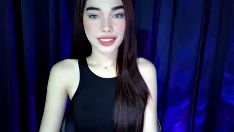 Isabelle online show from June 8, 2:06 pm