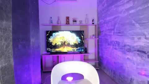 Isa online show from February 20, 4:46 pm