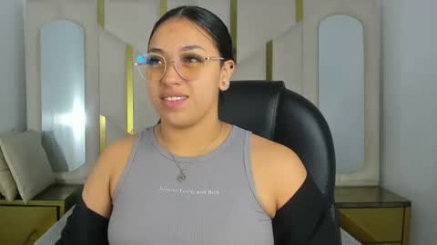 isabellrodriguez18 online show from November 29, 4:04 am