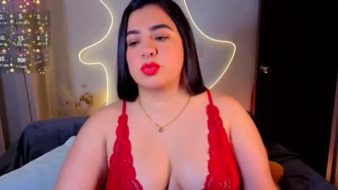 Snapshot of isabum_ chatting on February 9, 3:27 pm Isa online show from February 9, 3:27 pm