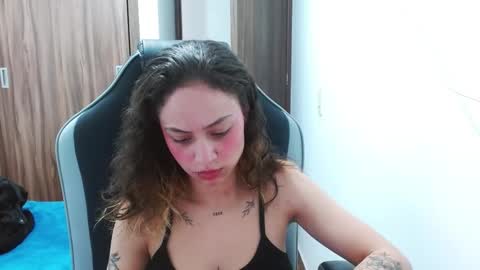 Snapshot of isadoraelite16 chatting on February 26, 11:59 pm ISADORA online show from February 26, 11:59 pm