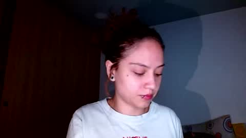 ISADORA online show from August 5, 3:53 am