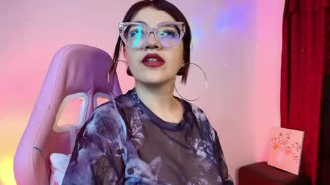 Isabella Ferrer online show from May 30, 5:59 am