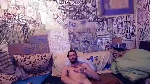 Snapshot of ischam187 chatting on October 18, 10:16 am ischam187 online show from October 18, 10:16 am