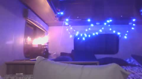 Snapshot of iseestarz420 chatting on December 14, 11:34 pm Iseestarz420 online show from December 14, 11:34 pm