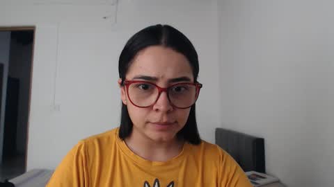 Emma online show from November 12, 3:45 pm