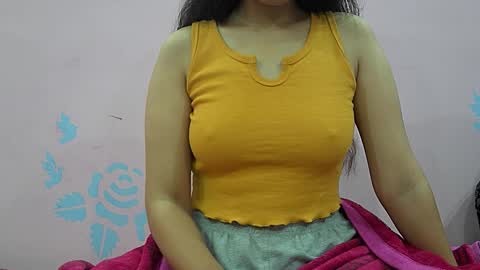 ishika_singh_ online show from February 3, 3:04 am