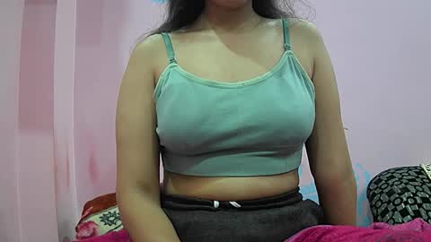 ishika_singh_ online show from February 14, 2:52 am