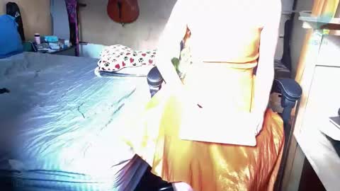 Isis  Alan online show from March 16, 12:42 pm