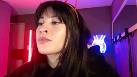 Snapshot of isis_diosa chatting on October 28, 10:12 pm Ana Maria online show from October 28, 10:12 pm