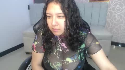 Snapshot of isla_ch chatting on July 10, 8:00 pm isla_ch online show from July 10, 8:00 pm