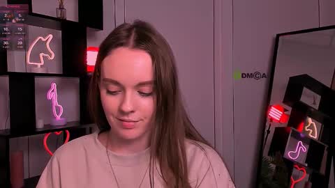 isla_dior online show from November 10, 4:28 pm