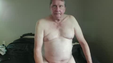 island625103 online show from September 25, 8:12 pm