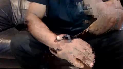 Snapshot of islandboi_88 chatting on May 31, 7:37 pm islandboi_88 online show from May 31, 7:37 pm