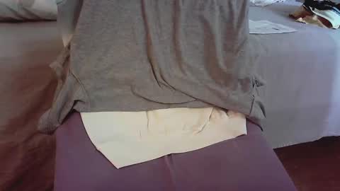 islandforfun online show from January 3, 6:35 pm