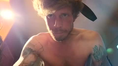 Snapshot of islandtwinkjustinsideyou chatting on September 21, 6:04 am islandtwinkjustinsideyou online show from September 21, 6:04 am